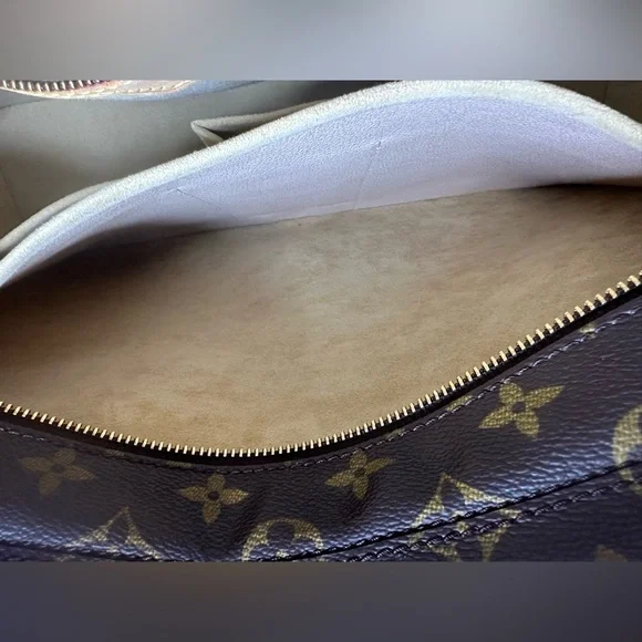 Louis Vuitton Luco M51155 Monogram Canvas Shoulder Tote Bag Zip Close Brown EUC - Picture 10 of 11